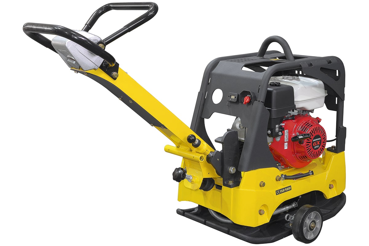 Виброплита реверсивная TSS-CP-220  (гидравлический привод) 